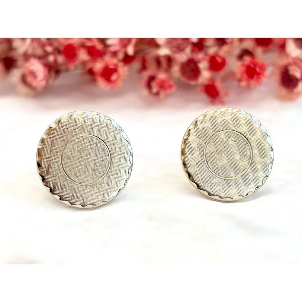 Textured 80's Style Retro Gold Toned Round Vintage Cuff Links